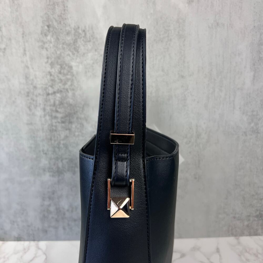 Melie Bianco Emery Black Vegan Leather Shoulder Bag NWT PETA Approved - Picture 6 of 9